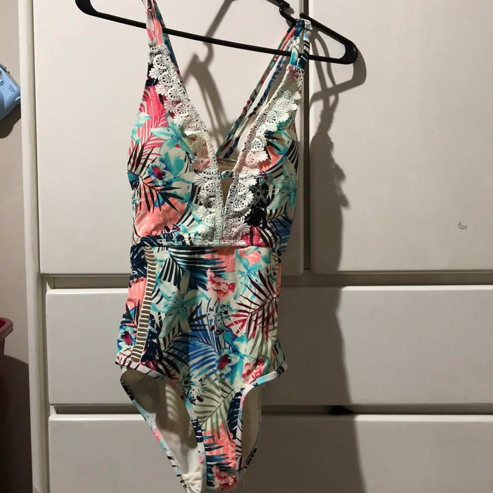 1 piece birthing suit
